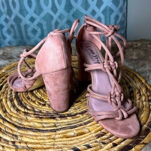 Size 11 Pink Lace Up 4” High Block Heels Roman Strappy Shoes Barbie FauxSuede